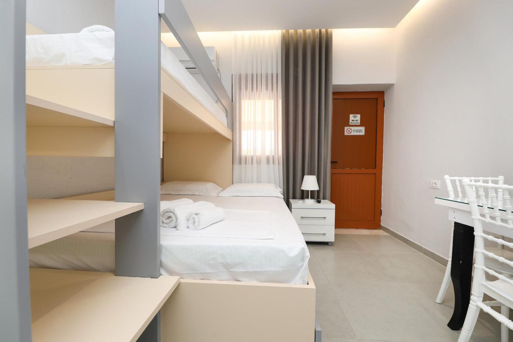 Vila Feliz - Premium Rooms With Free Private Parking Vlorë 외부 사진