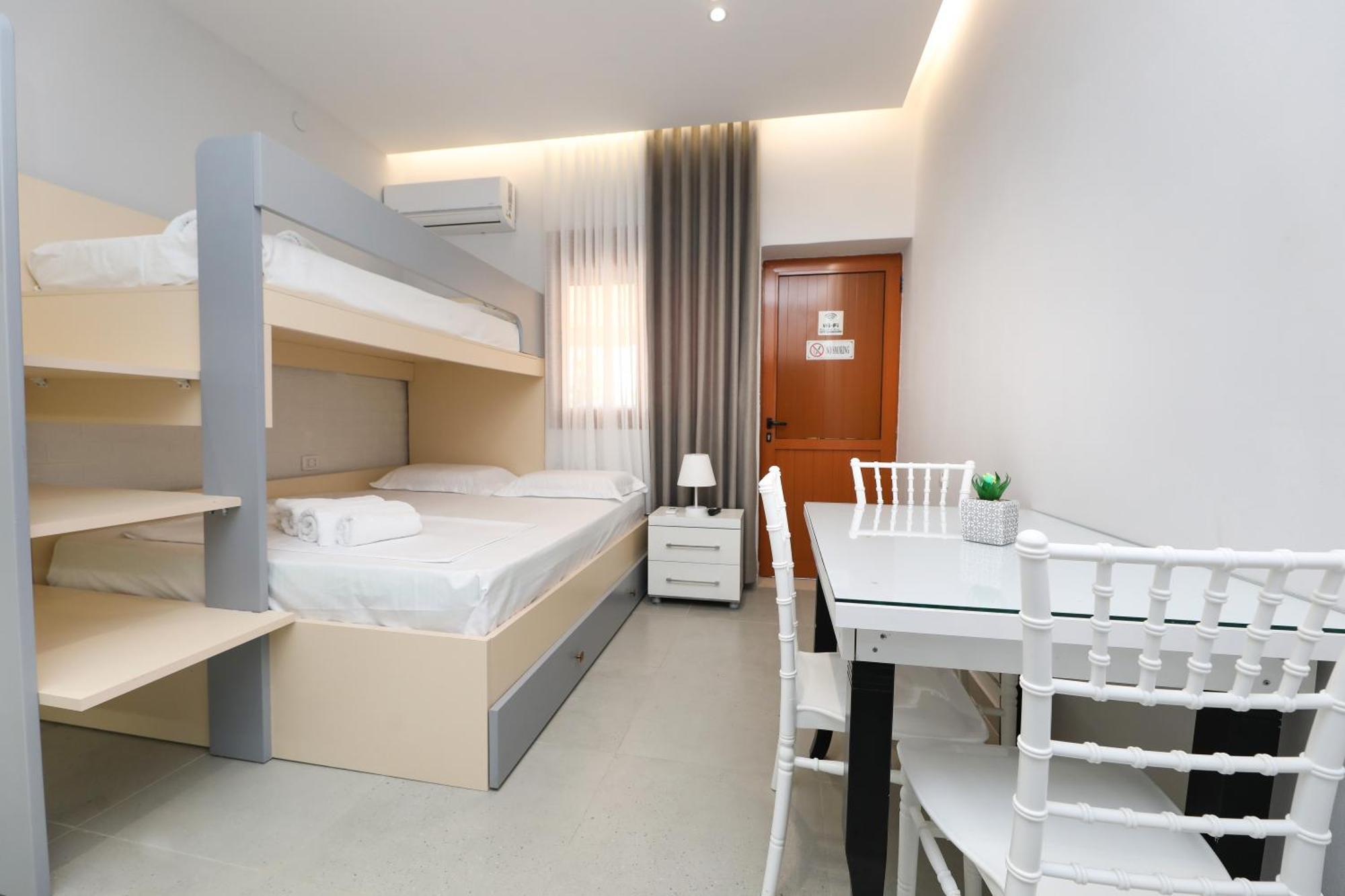 Vila Feliz - Premium Rooms With Free Private Parking Vlorë 외부 사진