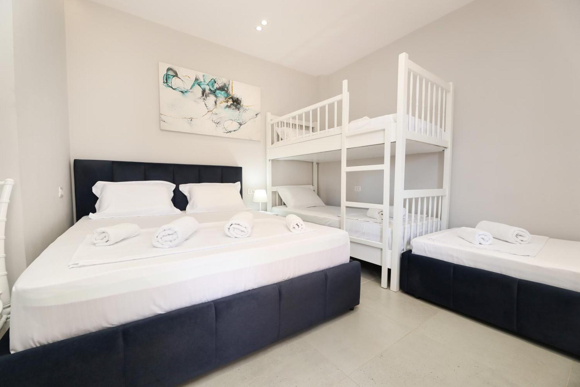 Vila Feliz - Premium Rooms With Free Private Parking Vlorë 외부 사진