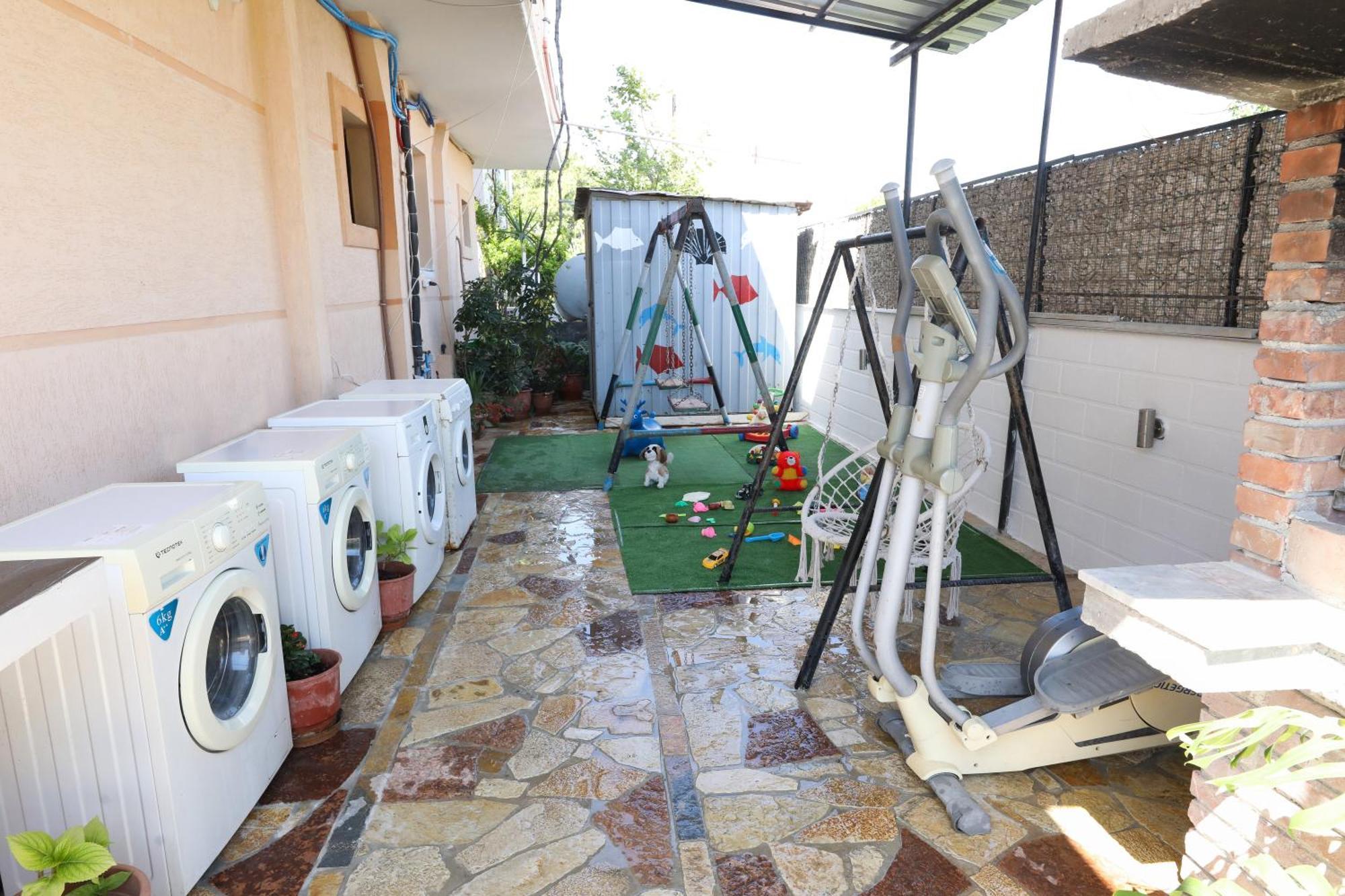 Vila Feliz - Premium Rooms With Free Private Parking Vlorë 외부 사진